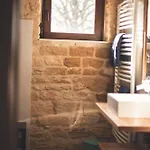 D'hotes La Fraiseraie 3*
