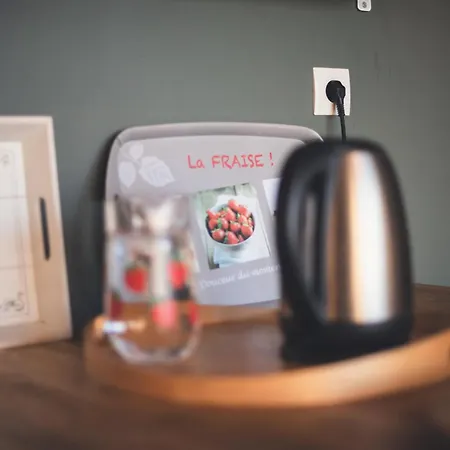 D'hotes La Fraiseraie Bed & Breakfast