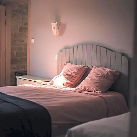 D'hotes La Fraiseraie Bed & Breakfast 3*