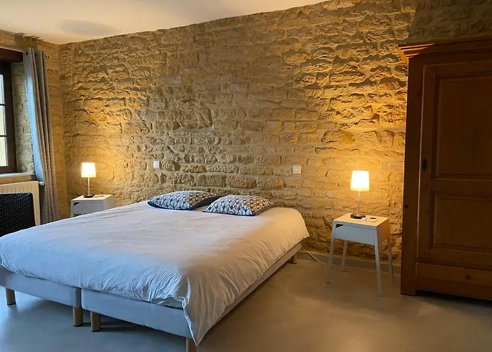 D'hotes La Fraiseraie Bed & Breakfast 3*