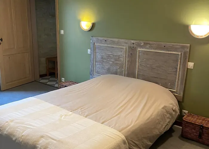 D'hotes La Fraiseraie Bed & Breakfast 3*