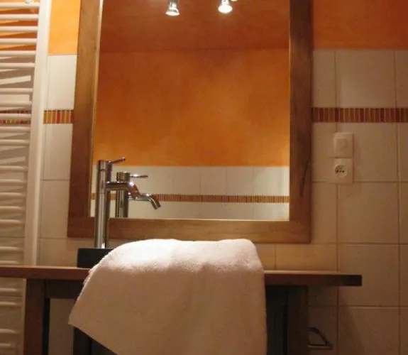 D'hotes La Fraiseraie Bed & Breakfast